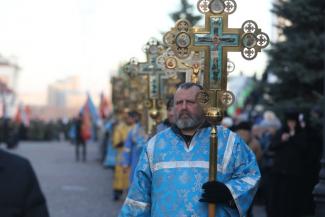 В день Казанской иконы Божией Матери в Казани прошел традиционный крестный ход