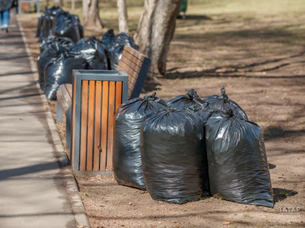 25 тысяч кубометров мусора вывезли в Казани с начала двухмесячника по благоустройству