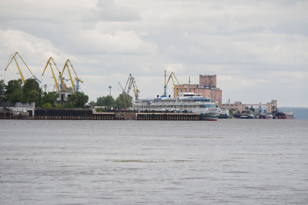Берег «Новой Портовой» укутают в «бетоний»: Казань делает первый шаг к Волжской набережной?