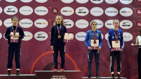 Замина Дугалева из Татарстана завоевала серебро на первенстве Европы по борьбе