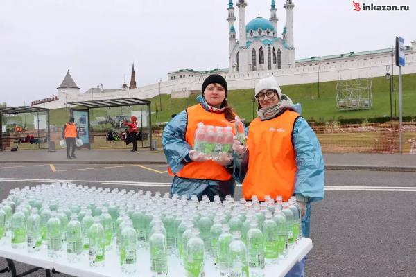 Дождь, Дорохов и 10 километров: фоторепортаж с Казанского марафона