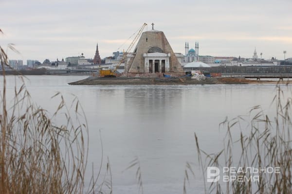 «Важно было решить вопросы с водой»: в Казани продолжается реставрация храма-памятника павшим воинам