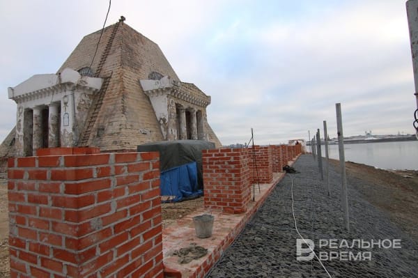 «Важно было решить вопросы с водой»: в Казани продолжается реставрация храма-памятника павшим воинам