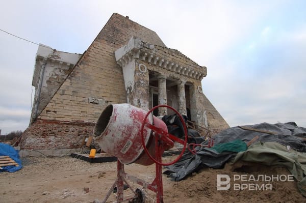 «Важно было решить вопросы с водой»: в Казани продолжается реставрация храма-памятника павшим воинам